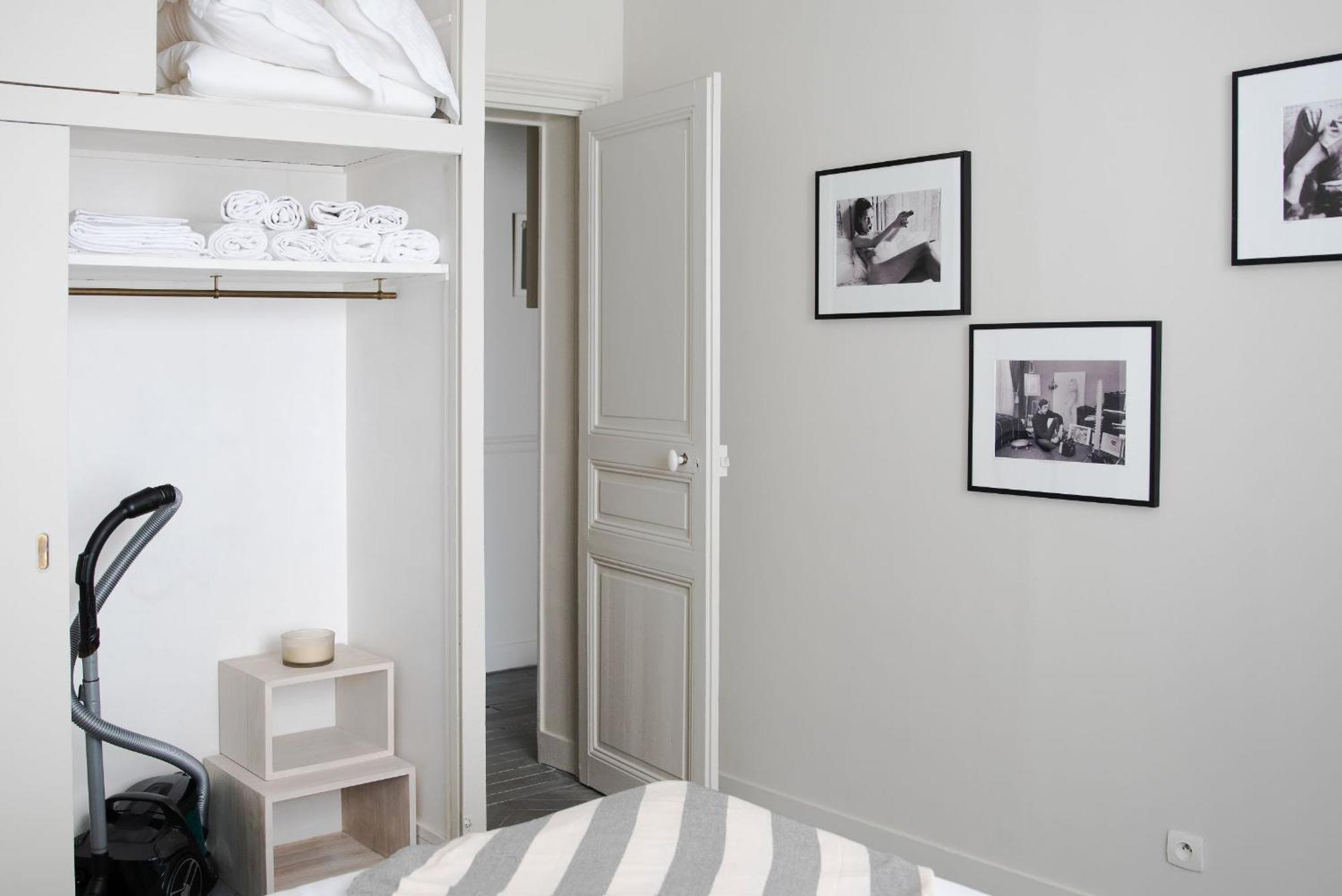 Eiffel Tower & Les Invalides - 1Br - Cityapartmentstay Paris Bagian luar foto